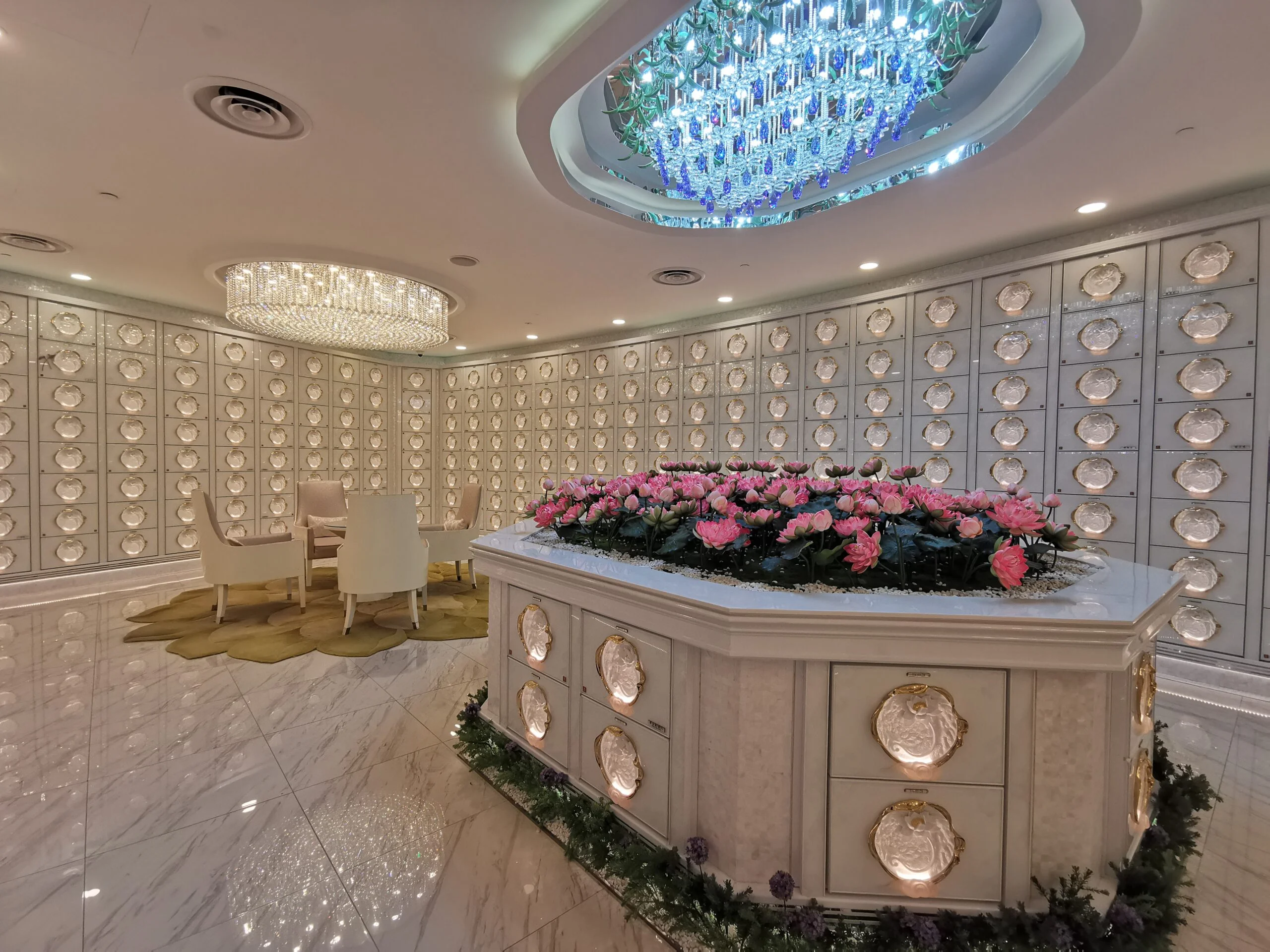 Suite 65